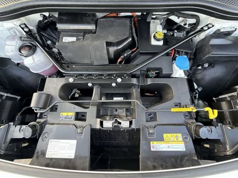 Certified 2021 Volkswagen ID.4 Pro RWD image 12