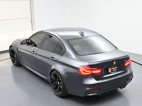 Used 2017 BMW M3 RWD image 32