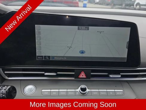 Used 2024 Hyundai Elantra SEL FWD image 14