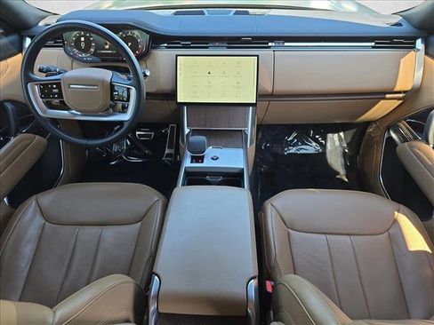 Certified 2024 Land Rover Range Rover SE AWD/4WD image 9