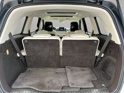 Used 2019 Mercedes-Benz GLS 550 4MATIC image 36