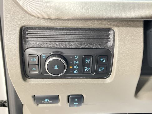 Used 2026 Ford F350 Platinum w/ Platinum Plus Package image 22