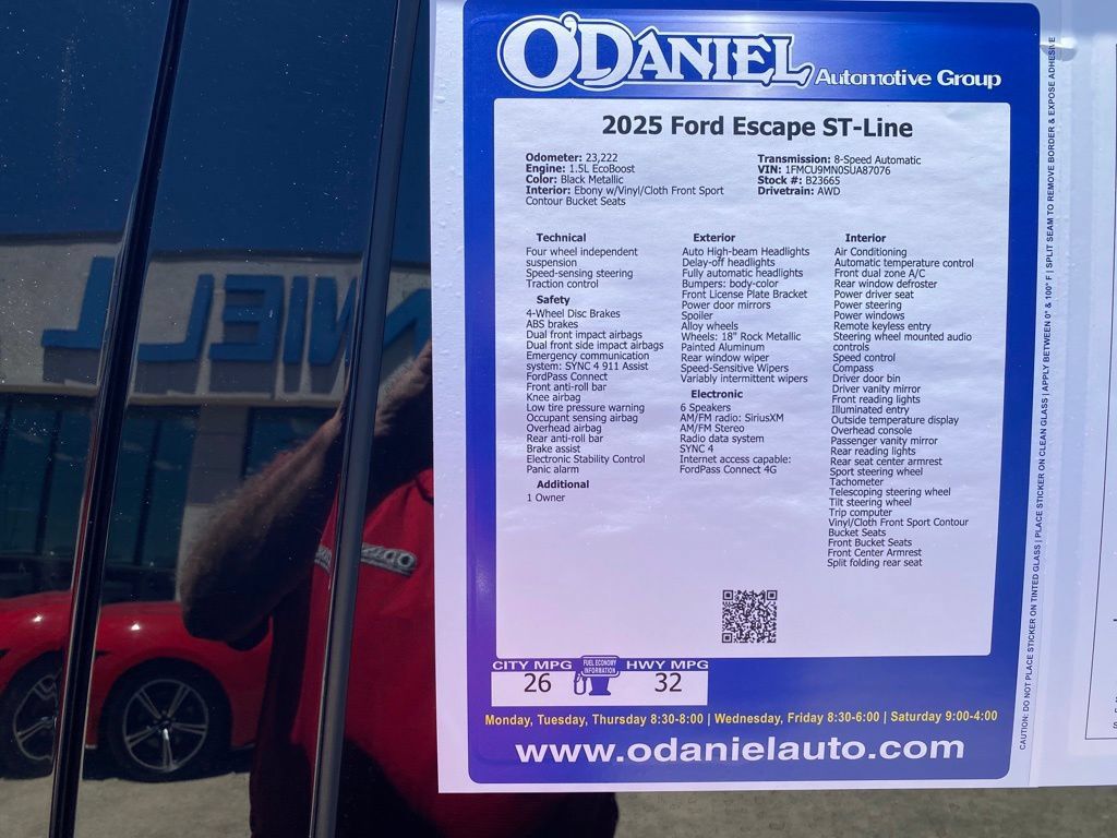 Used 2025 Ford Escape ST-Line AWD/4WD image 24