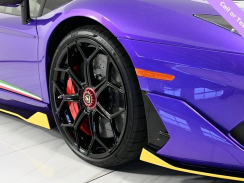 Used 2021 Lamborghini Aventador SVJ image 44