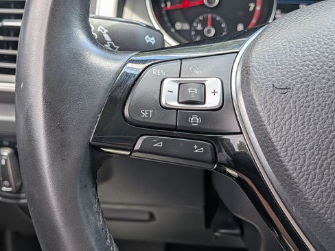 Used 2019 Volkswagen Atlas SE w/ Panoramic Sunroof Package FWD image 25