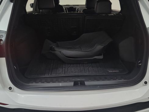 Used 2024 Chevrolet Equinox RS w/ RS Leather Package AWD/4WD image 23
