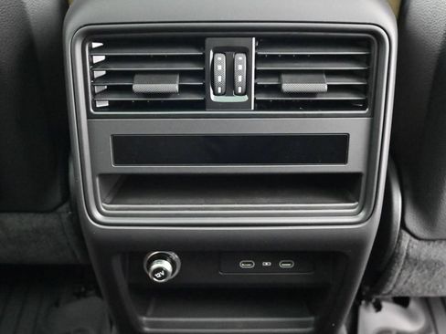 Certified 2026 Porsche Cayenne AWD/4WD image 8