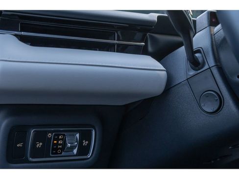 Used 2024 Lincoln Nautilus Reserve image 20