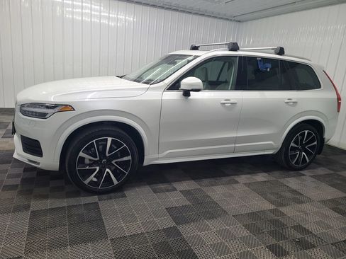 Used 2022 Volvo XC90 T6 Momentum w/ Advanced Package AWD/4WD image 8