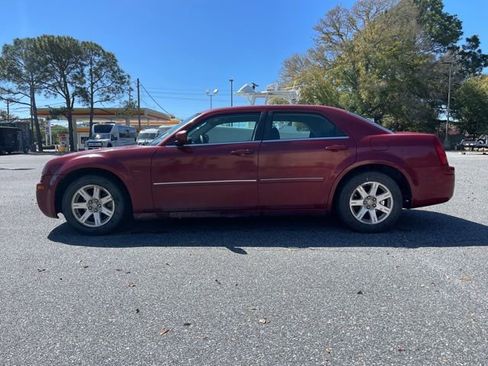 Used 2007 Chrysler 300 image 5