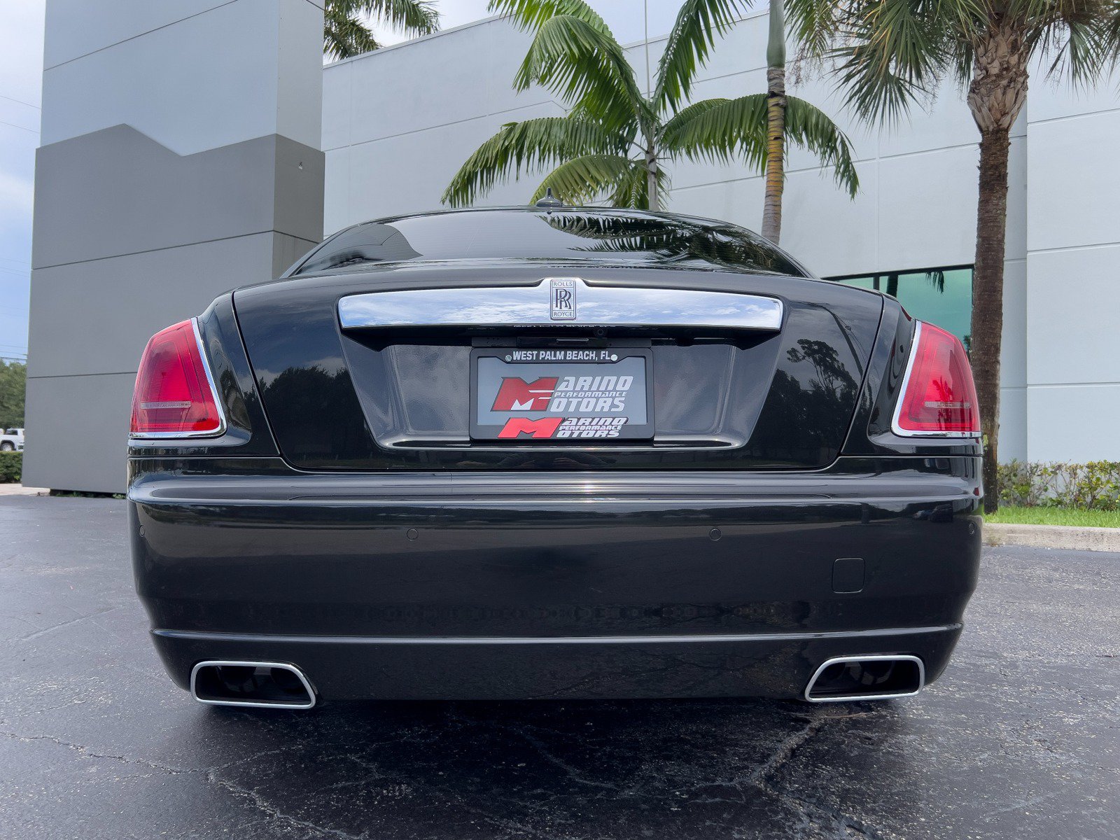 Used 2013 Rolls-Royce Ghost RWD image 34