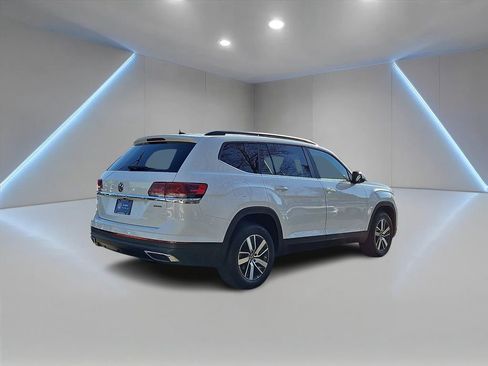 Certified 2022 Volkswagen Atlas SE image 5