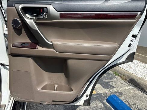 Used 2014 Lexus GX 460 Luxury image 63