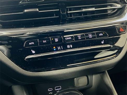 Used 2025 Buick Envista Avenir image 19