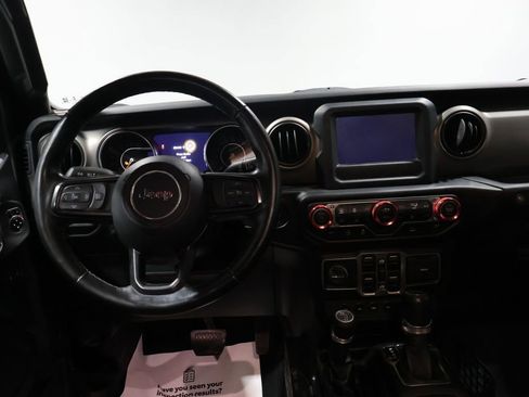 Used 2021 Jeep Gladiator Willys image 15