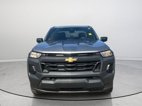 Used 2023 Chevrolet Colorado W/T image 2