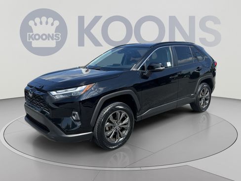 Used 2022 Toyota RAV4 XLE Premium AWD/4WD image 1