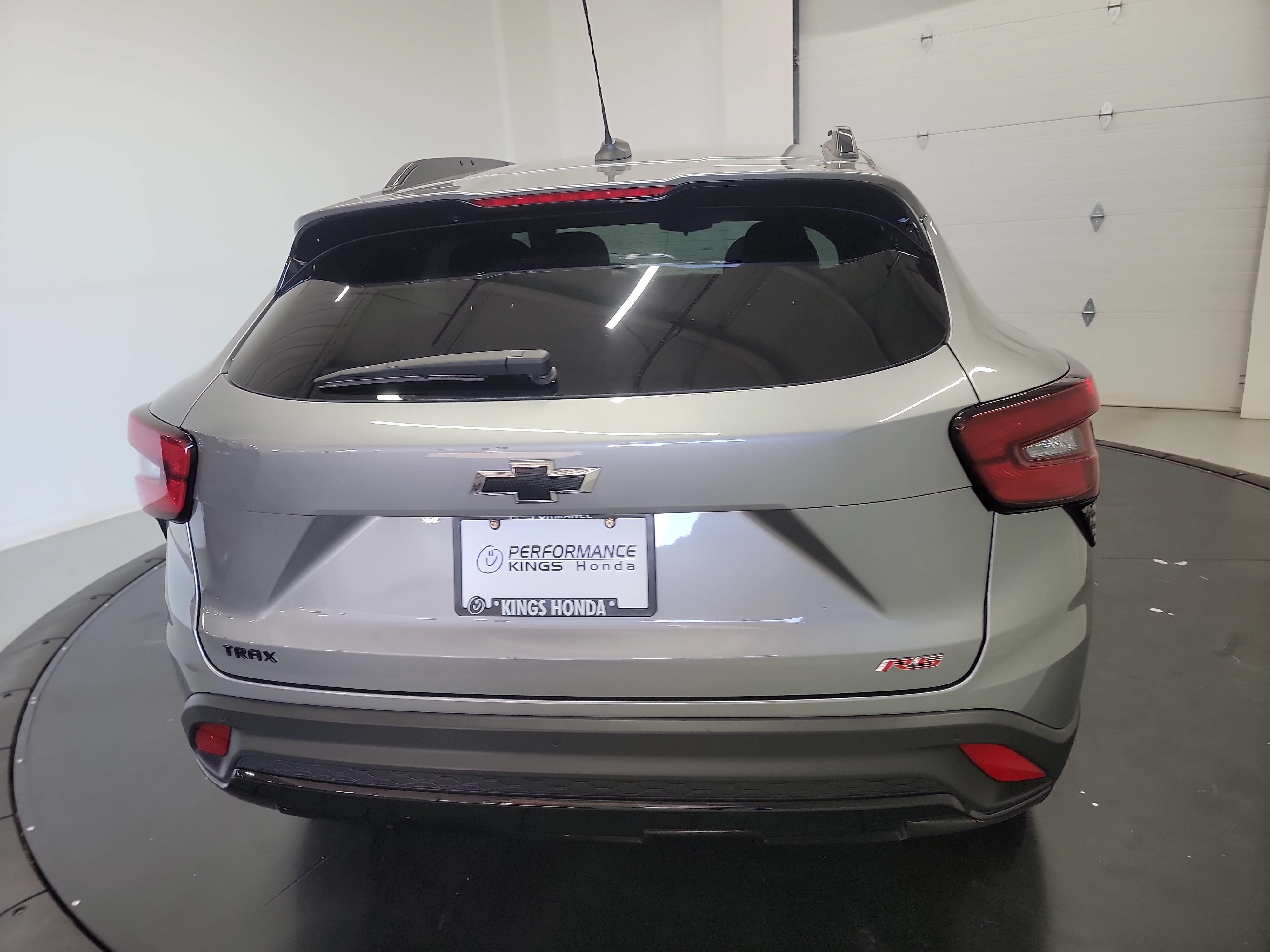 Used 2024 Chevrolet Trax RS w/ Driver Confidence Package FWD image 8