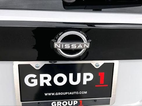 Certified 2025 Nissan Kicks SV AWD/4WD image 30
