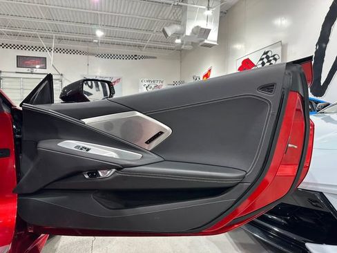 Used 2021 Chevrolet Corvette Stingray Preferred Cpe w/ Z51 Performance Package RWD image 15