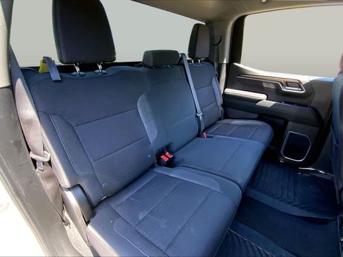 Used 2025 Chevrolet Silverado 1500 LT RWD image 19