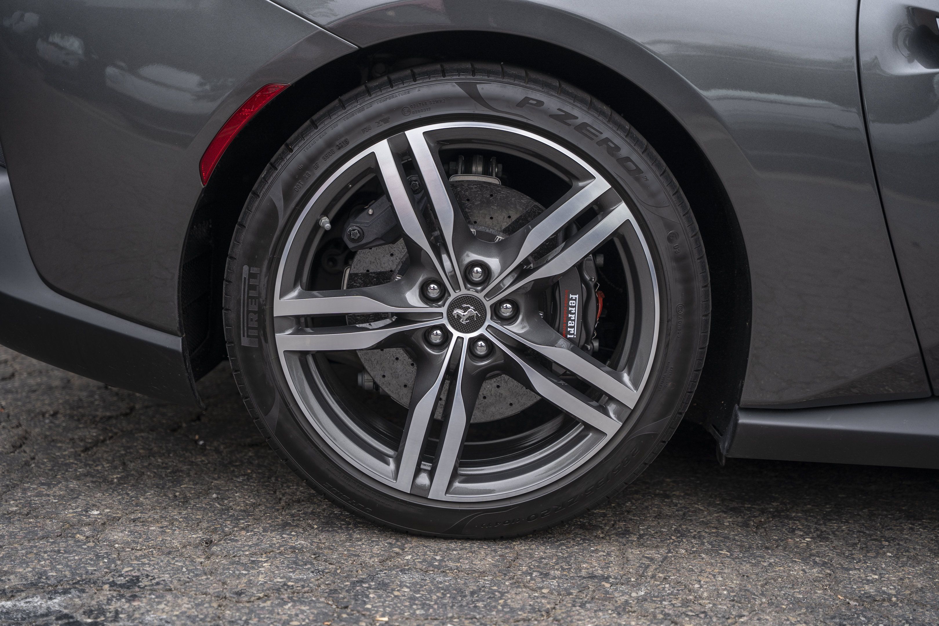 Used 2020 Ferrari Portofino RWD image 15