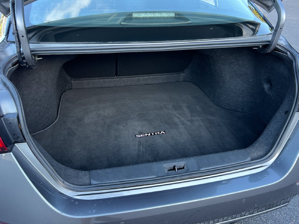 Certified 2025 Nissan Sentra SV FWD image 12