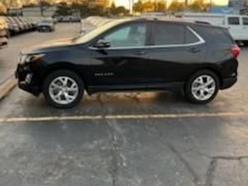 Used 2021 Chevrolet Equinox LT AWD/4WD image 3