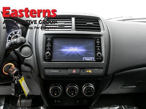 Used 2025 Mitsubishi Outlander Sport SE AWD/4WD image 12