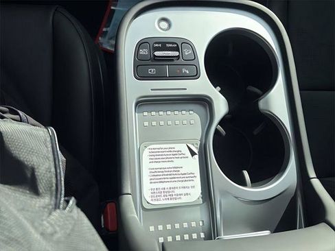 New 2026 Hyundai Ioniq 9 Calligraphy image 23