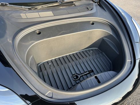 Used 2023 Tesla Model 3 Performance image 28