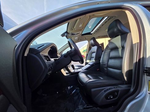 Used 2008 Volvo XC70 3.2 image 13