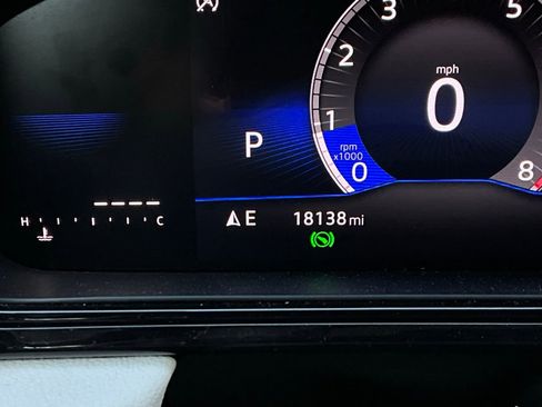 Used 2025 Volkswagen Taos S image 37