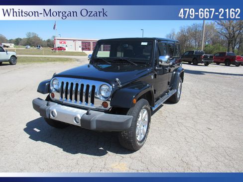 Used 2013 Jeep Wrangler Unlimited Sahara w/ Mopar Chrome Edition Group image 4