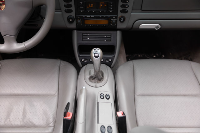 Used 2004 Porsche 911 Targa RWD image 9