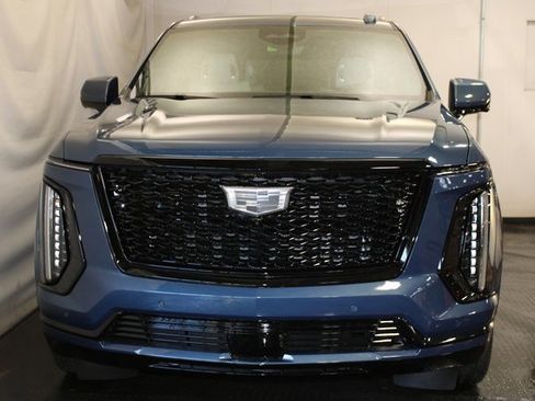 New 2026 Cadillac Escalade Platinum Sport image 3