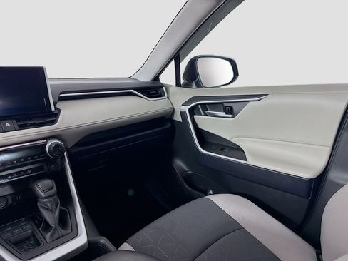 Certified 2025 Toyota RAV4 XLE image 14