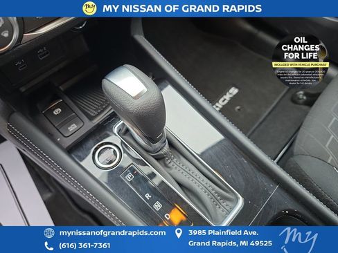 Used 2024 Nissan Kicks SV image 27