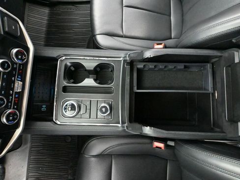Used 2024 Ford Expedition Max XLT AWD/4WD image 36
