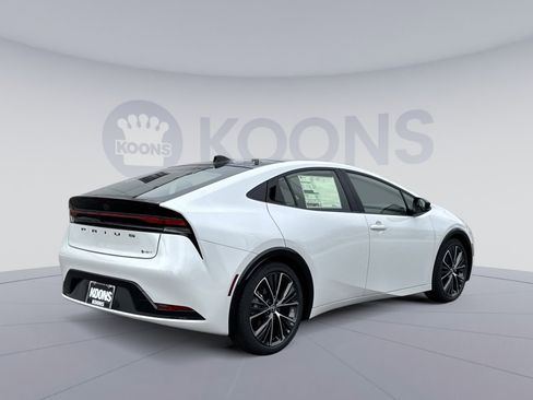 New 2026 Toyota Prius XLE image 7