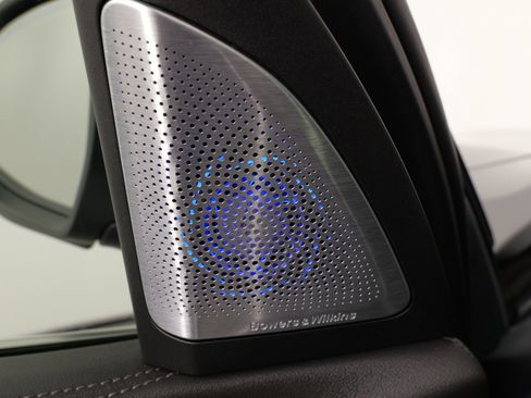 Used 2024 BMW X7 xDrive40i w/ Executive Package image 27