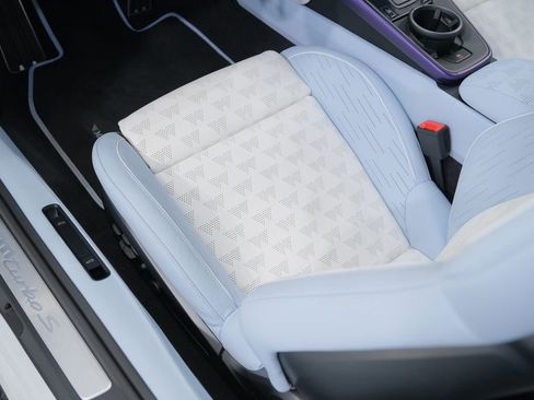 Used 2025 Porsche 911 Turbo S image 40