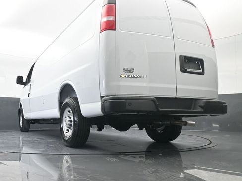 New 2025 Chevrolet Express 3500 Extended w/ Driver Convenience Package image 52