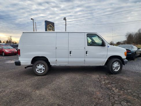 Used 2006 Ford E-350 and Econoline 350 Super Duty image 4