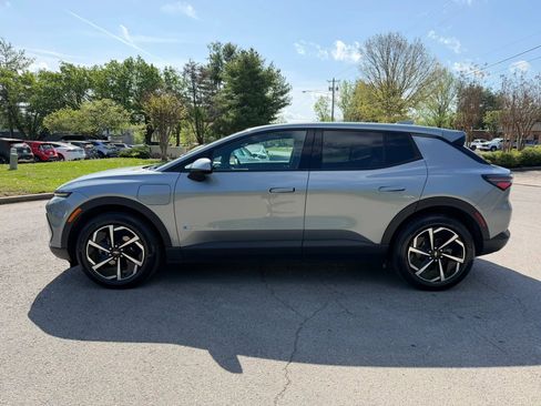 Used 2025 Chevrolet Equinox EV LT image 6
