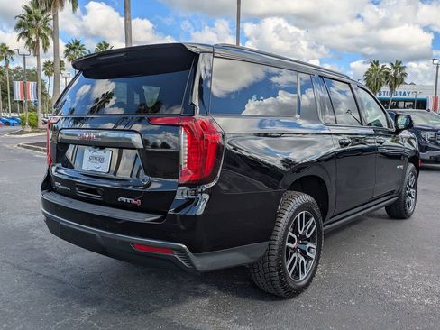Used 2023 GMC Yukon XL AT4 w/ AT4 Premium Package image 4