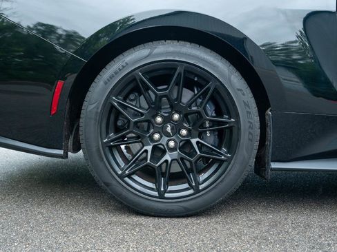 Used 2024 Ford Mustang GT Premium w/ GT Performance Package RWD image 10