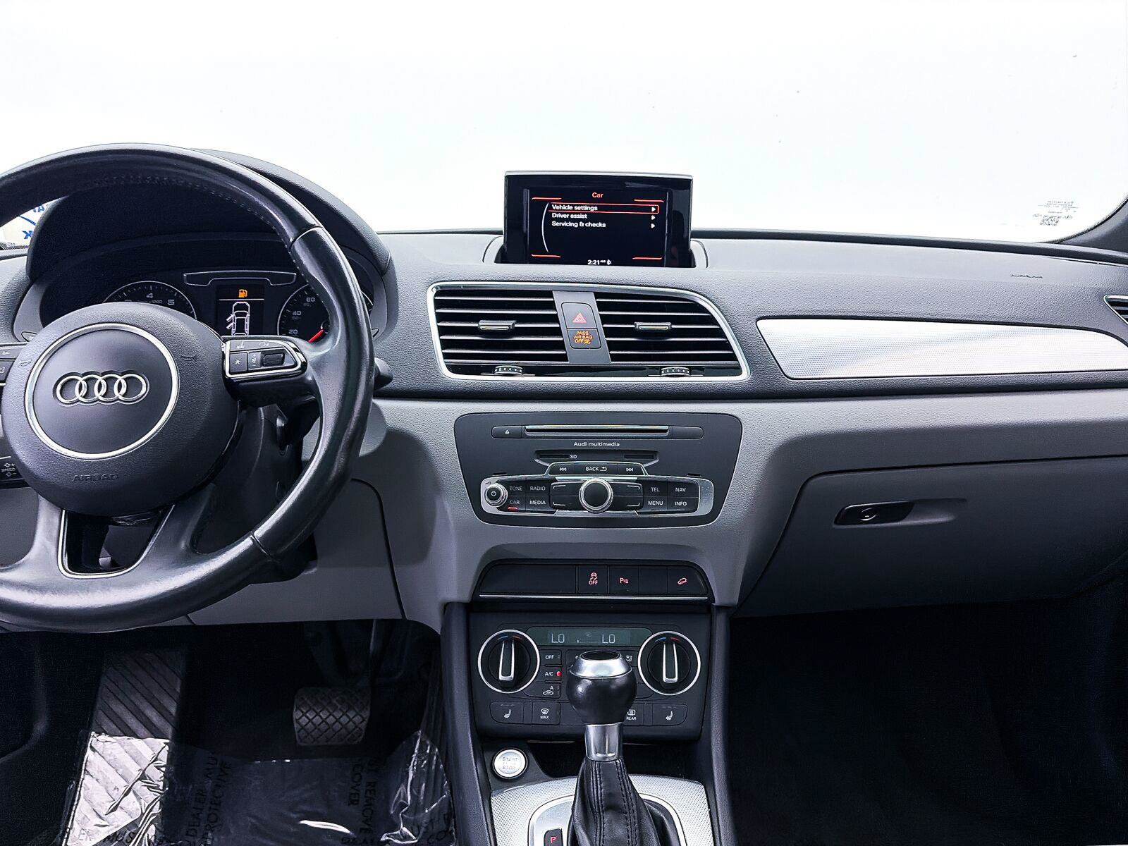Used 2018 Audi Q3 2.0T Premium w/ Convenience Package FWD image 7