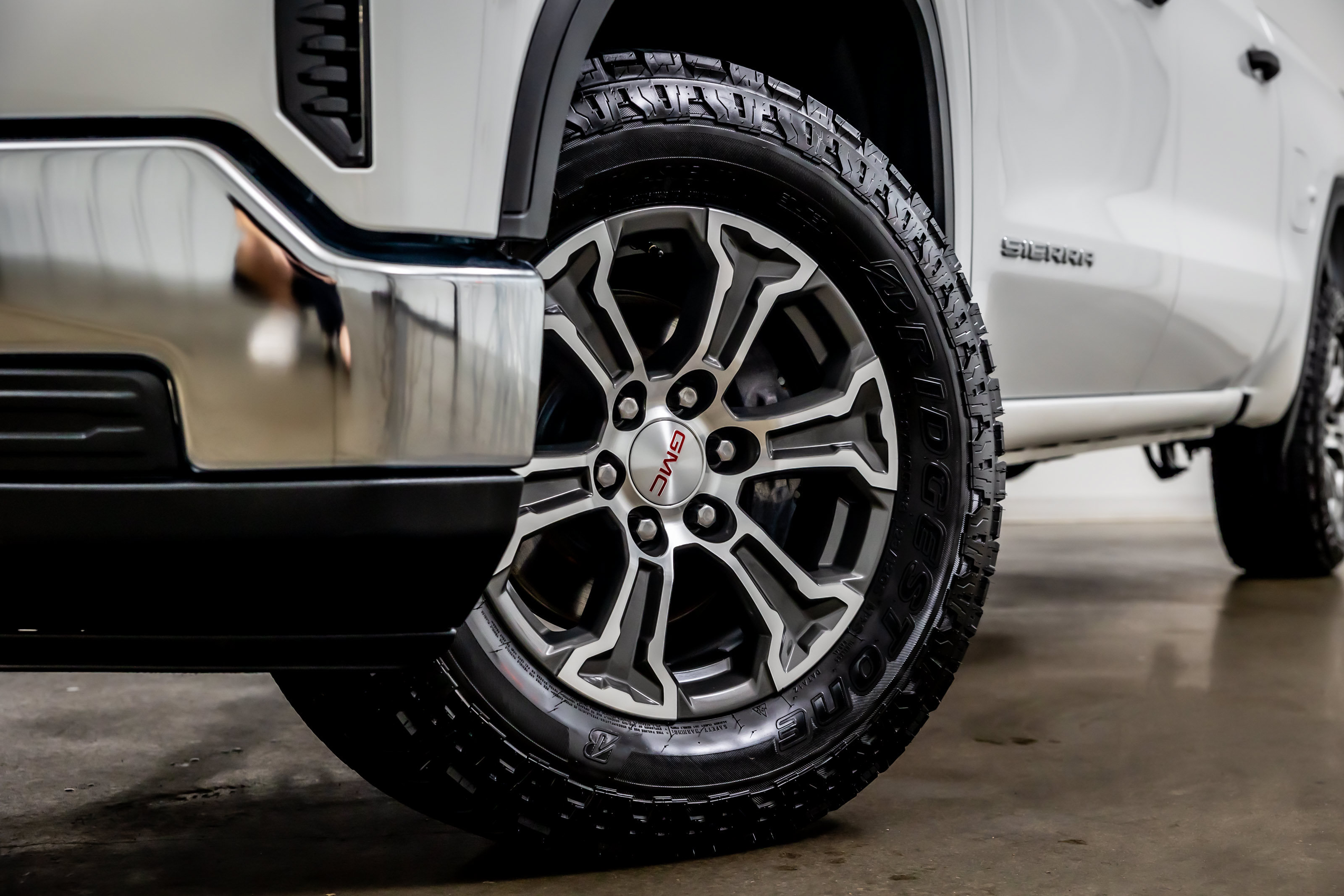 Used 2025 GMC Sierra 1500 Pro w/ Pro Value Package AWD/4WD image 24