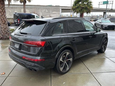 Used 2023 Audi SQ7 Premium Plus w/ Executive Package image 6